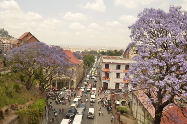 Antananarivo, road to the lake Anosy