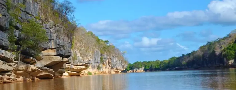 West of Madagascar, aventure tours, tsiribihina river