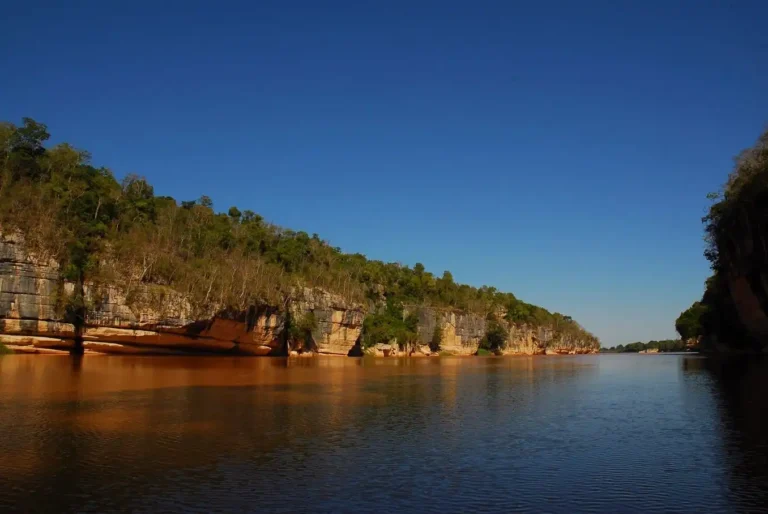 West of Madagascar, aventure tours, tsiribihina river